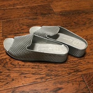 Jeffrey Campbell Fling 2 Slides - Silver, Size 8
